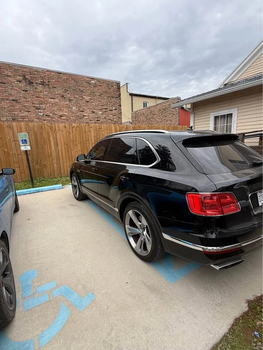 2018 Bentley Bentayga - Image 5 of 5