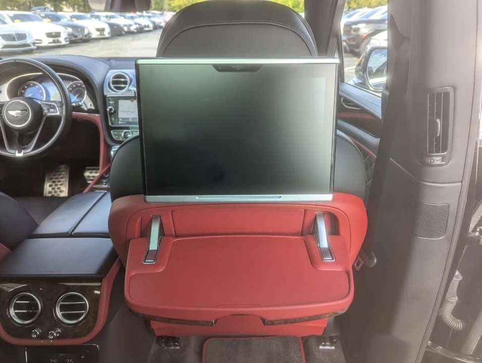 2018 Bentley Bentayga - Image 15 of 20