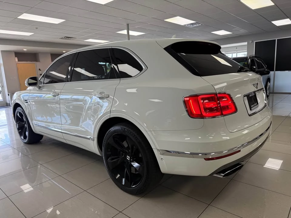 2018 Bentley Bentayga - Image 7 of 20