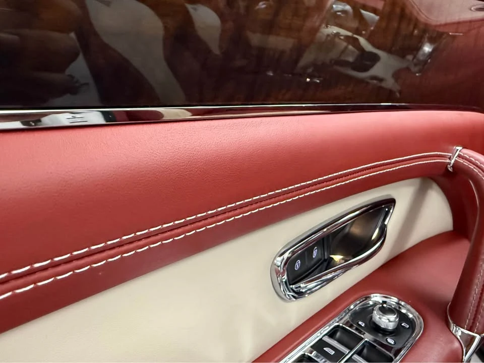 2018 Bentley Bentayga - Image 10 of 20