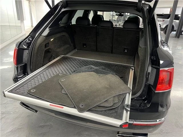 2018 Bentley Bentayga - Image 15 of 20