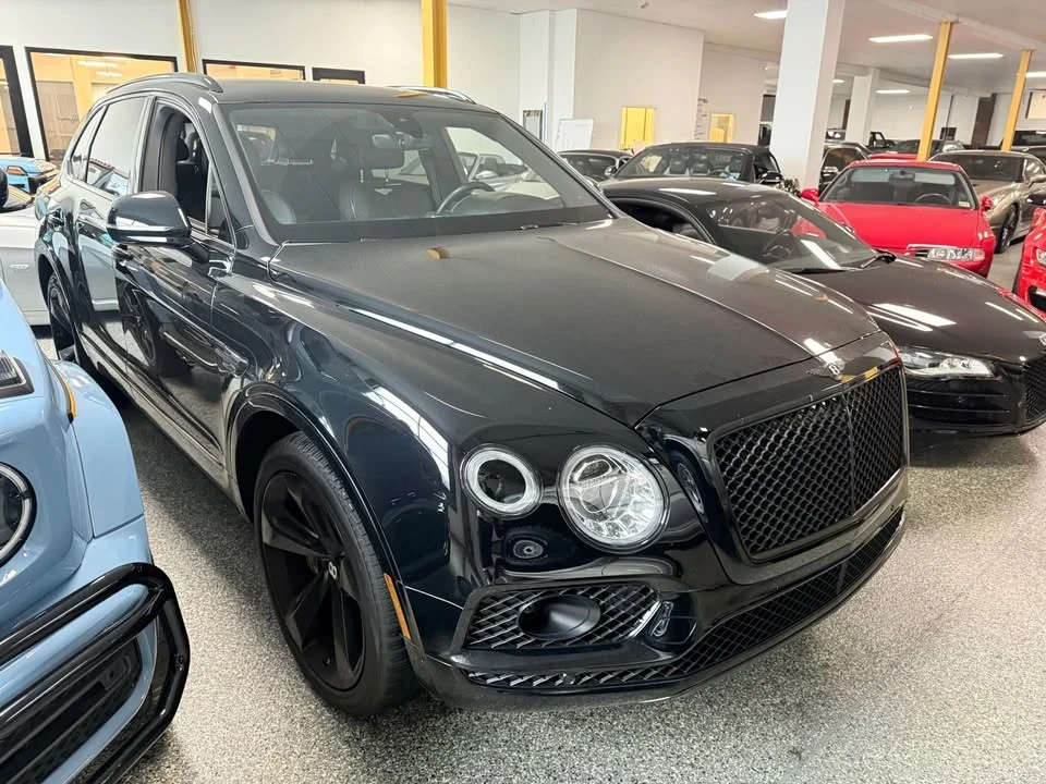 2018 Bentley Bentayga - Image 2 of 11