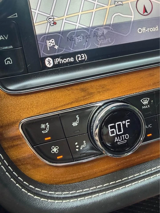 2018 Bentley Bentayga - Image 17 of 20