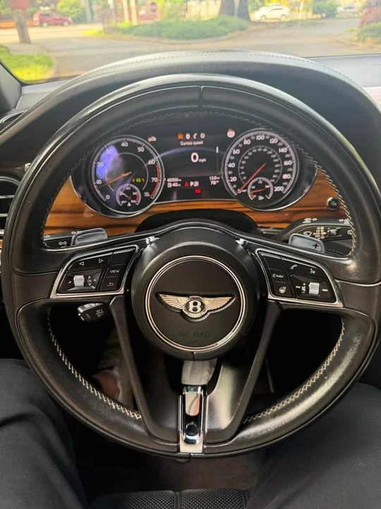 2018 Bentley Bentayga - Image 15 of 20