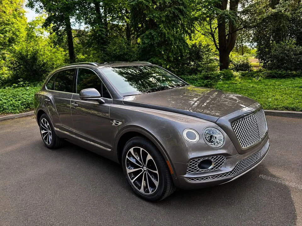 2018 Bentley Bentayga - Image 2 of 20