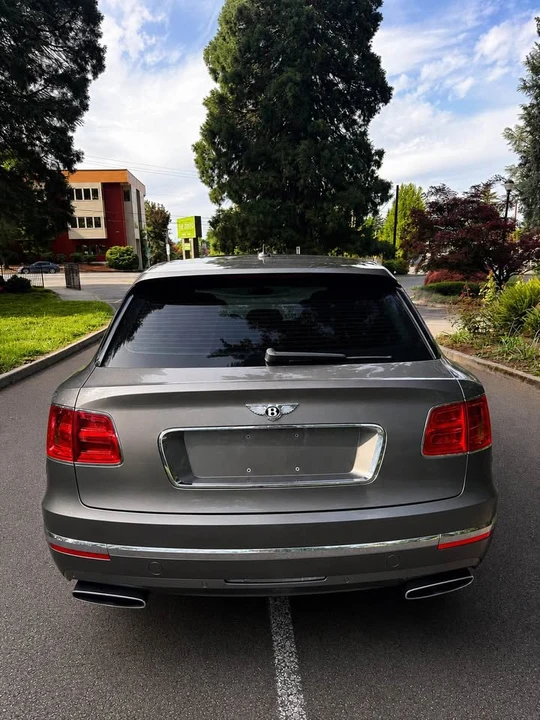 2018 Bentley Bentayga - Image 4 of 20