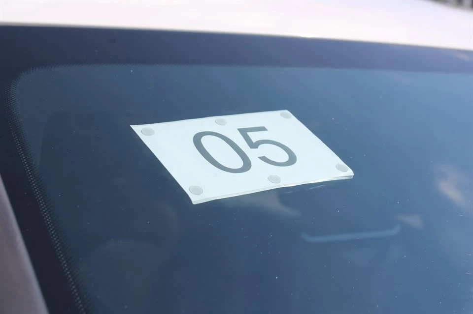 2018 Bentley Bentayga - Image 17 of 18