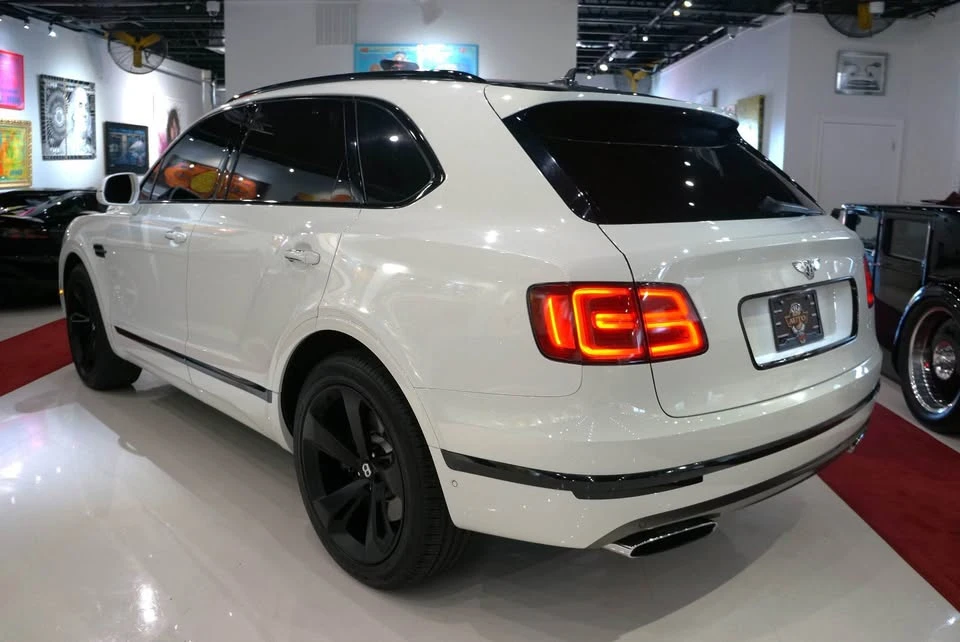 2018 Bentley Bentayga - Image 4 of 10