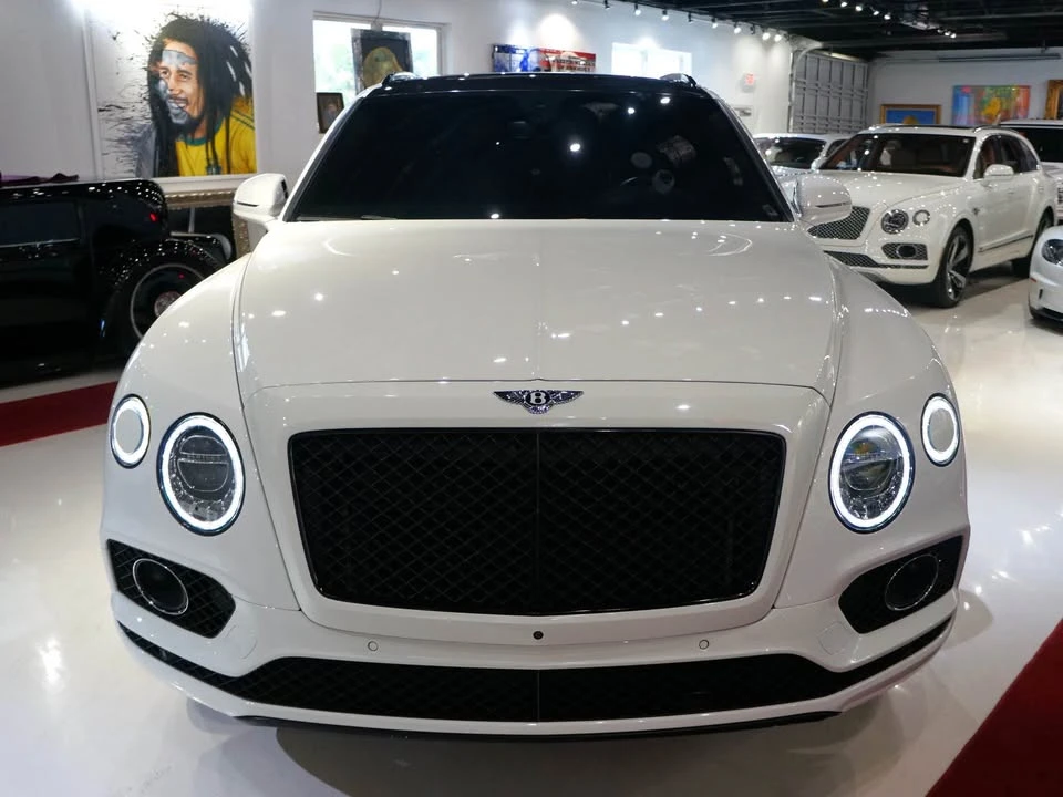 2018 Bentley Bentayga - Image 2 of 10