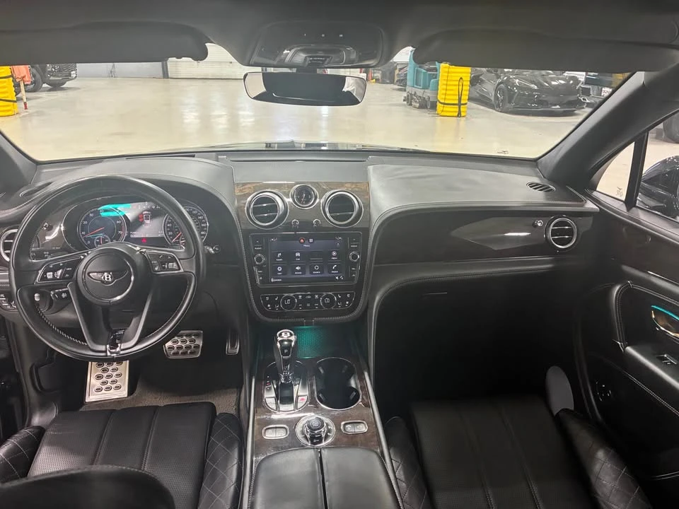 2018 Bentley Bentayga - Image 8 of 8