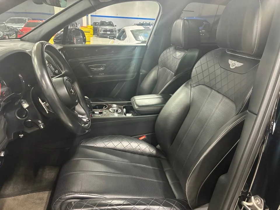 2018 Bentley Bentayga - Image 2 of 8