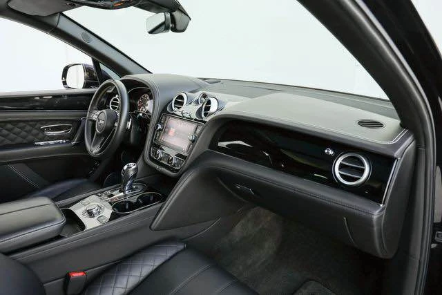2018 Bentley Bentayga - Image 13 of 20