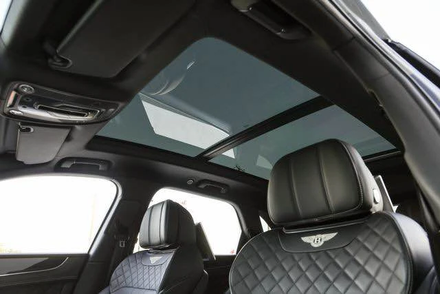 2018 Bentley Bentayga - Image 11 of 20