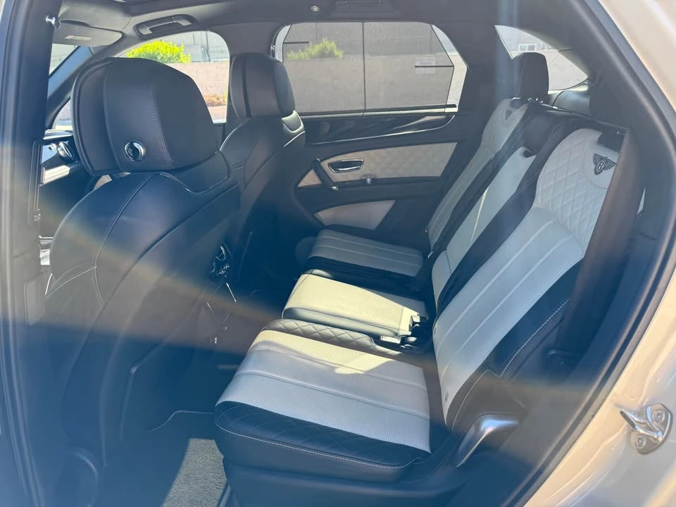 2018 Bentley Bentayga - Image 6 of 9