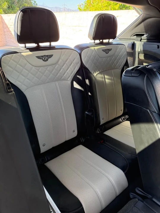 2018 Bentley Bentayga - Image 7 of 9