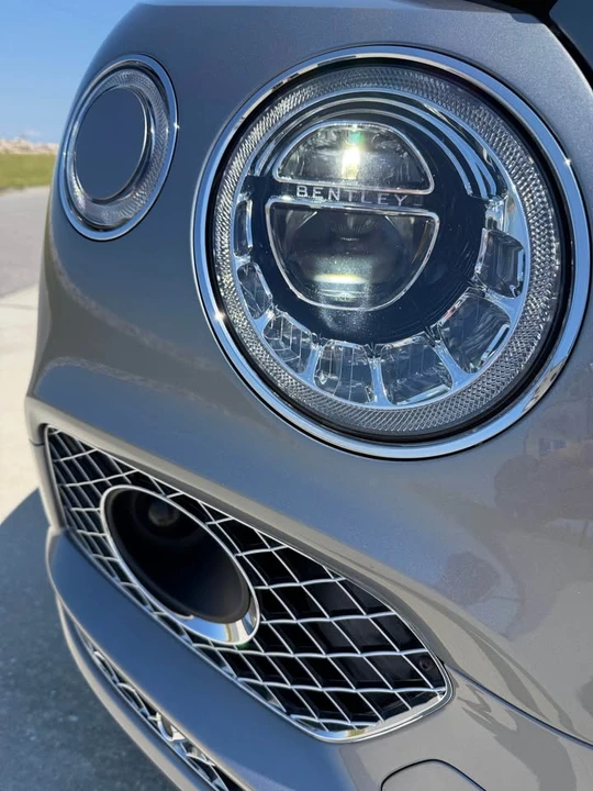 2018 Bentley Bentayga - Image 18 of 20