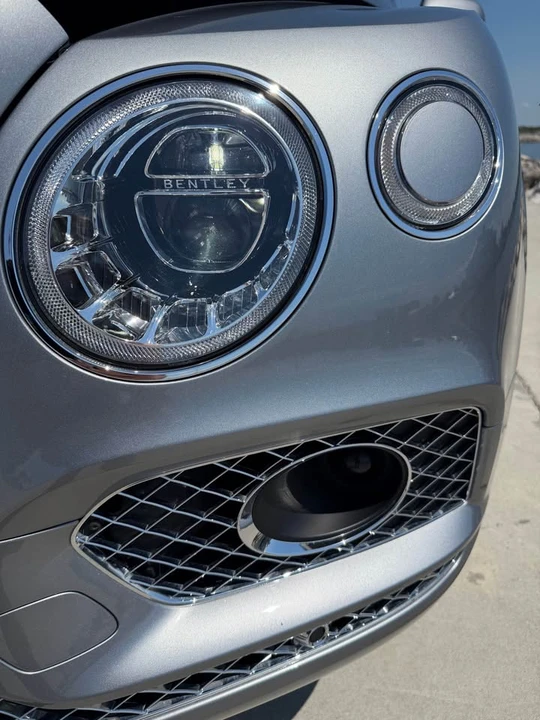 2018 Bentley Bentayga - Image 19 of 20