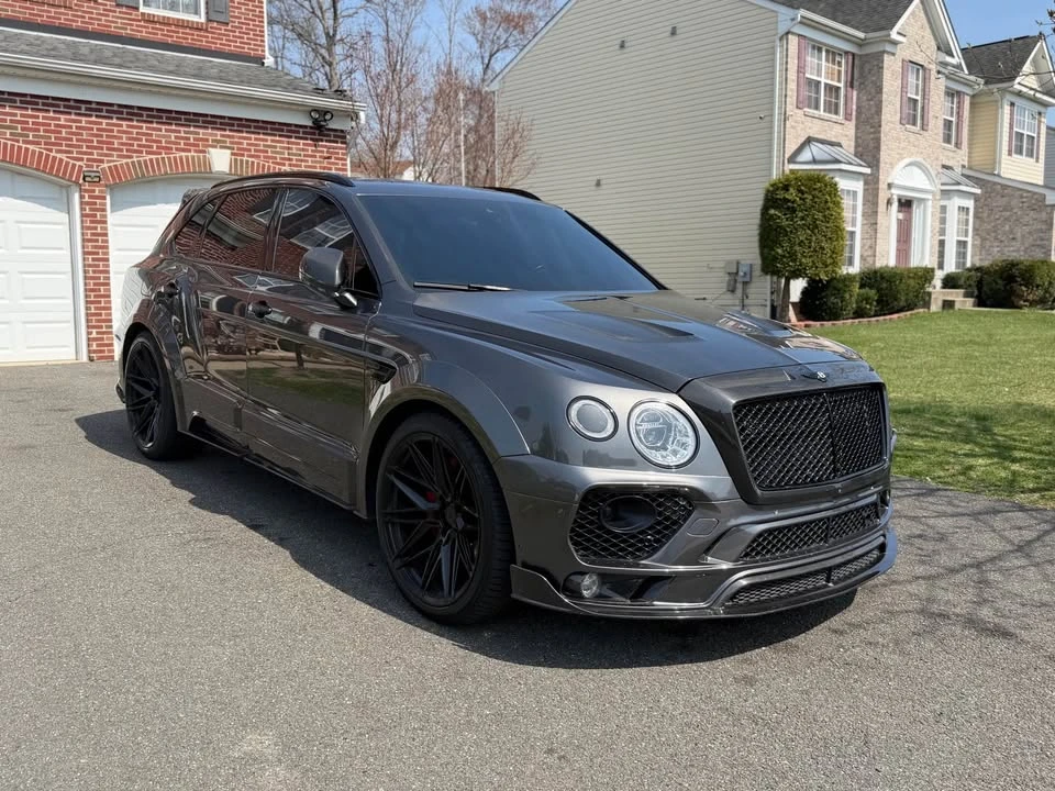 2018 Bentley Bentayga - Image 2 of 15