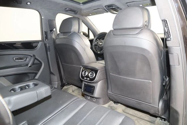 2018 Bentley Bentayga - Image 13 of 20