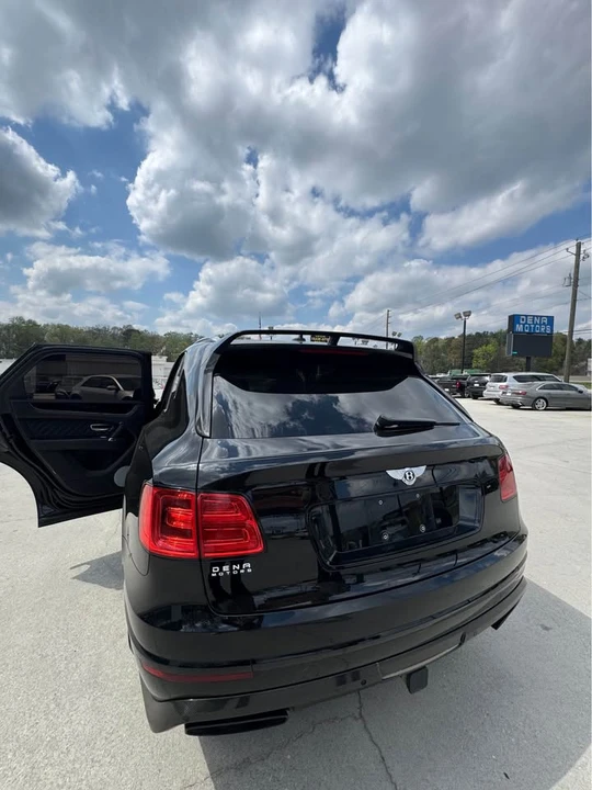 2018 Bentley Bentayga - Image 3 of 11