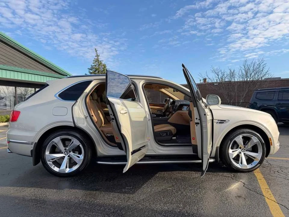 2018 Bentley Bentayga - Image 8 of 20