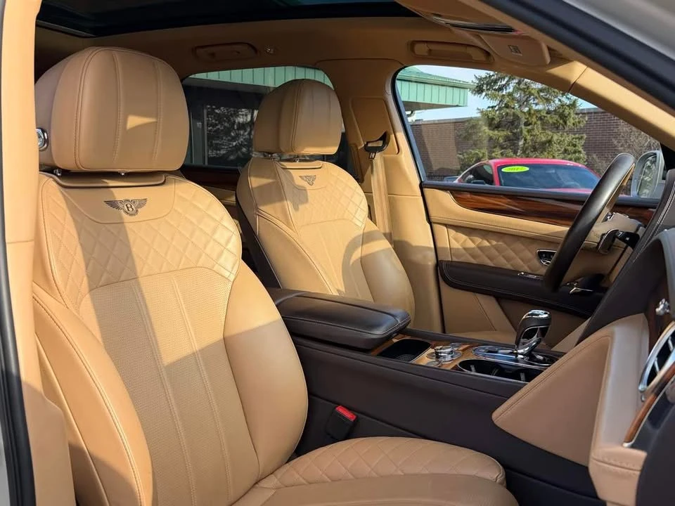 2018 Bentley Bentayga - Image 10 of 20