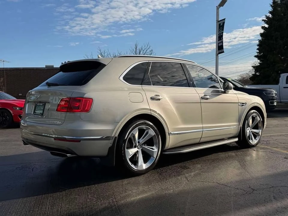 2018 Bentley Bentayga - Image 7 of 20