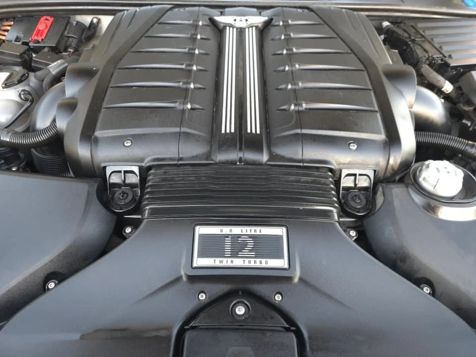 2018 Bentley Bentayga - Image 15 of 16