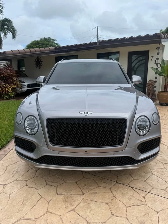 2018 Bentley Bentayga - Image 5 of 9