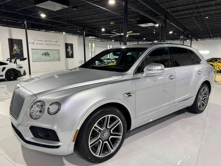 2018 Bentley Bentayga - Image 2 of 15