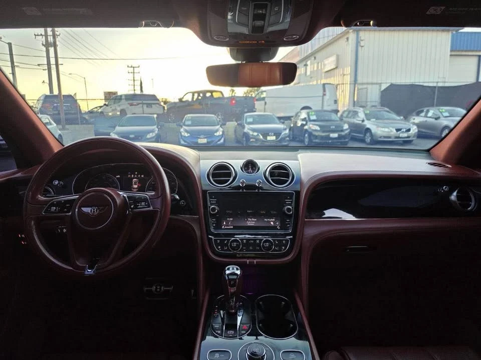 2018 Bentley Bentayga - Image 6 of 16