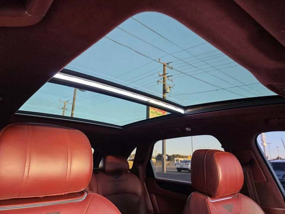 2018 Bentley Bentayga - Image 5 of 16