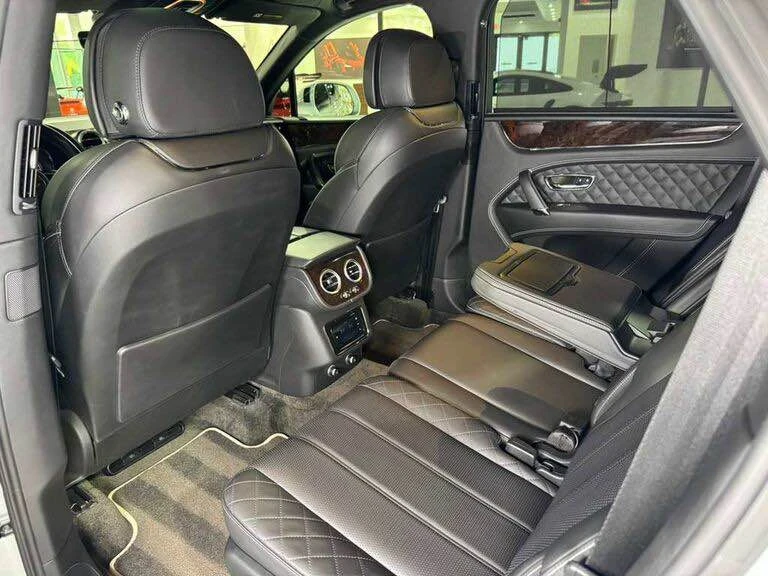 2018 Bentley Bentayga - Image 10 of 15