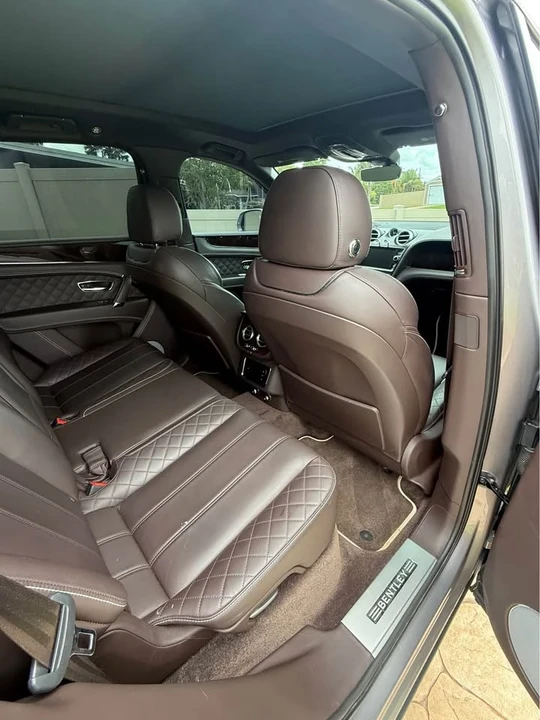 2018 Bentley Bentayga - Image 9 of 9
