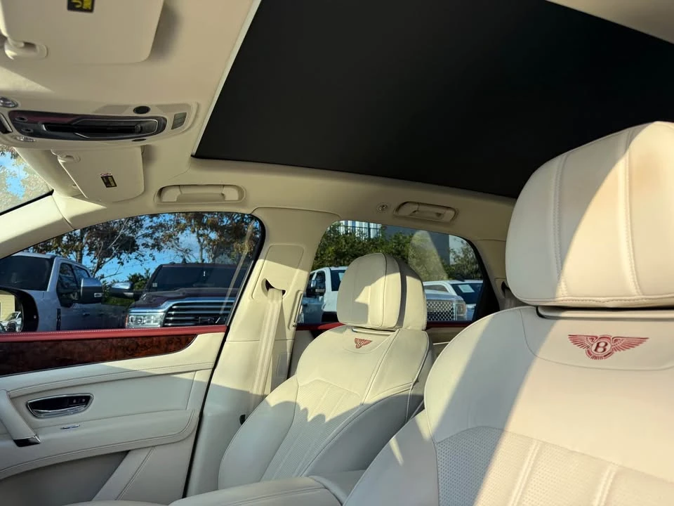 2018 Bentley Bentayga - Image 12 of 16