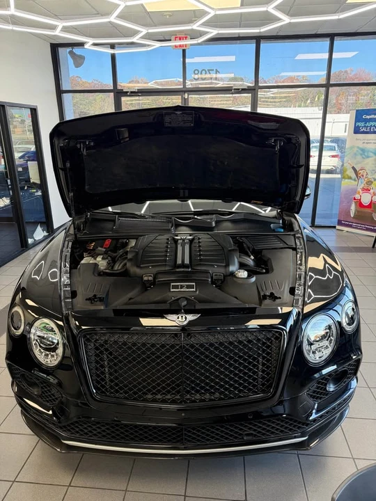 2018 Bentley Bentayga - Image 10 of 11