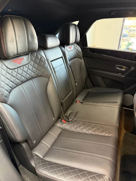 2018 Bentley Bentayga - Image 9 of 11