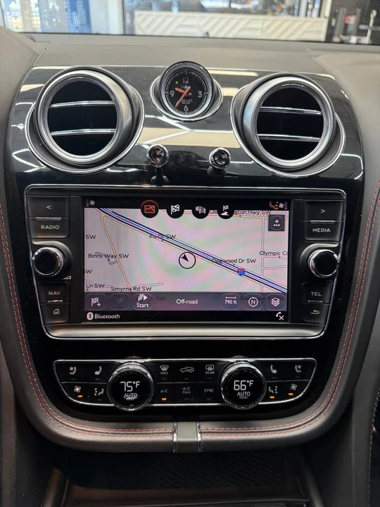 2018 Bentley Bentayga - Image 7 of 11