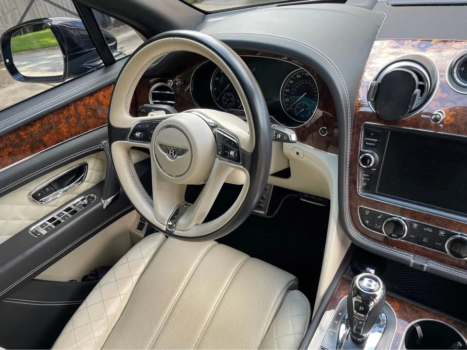 2018 Bentley Bentayga - Image 6 of 13