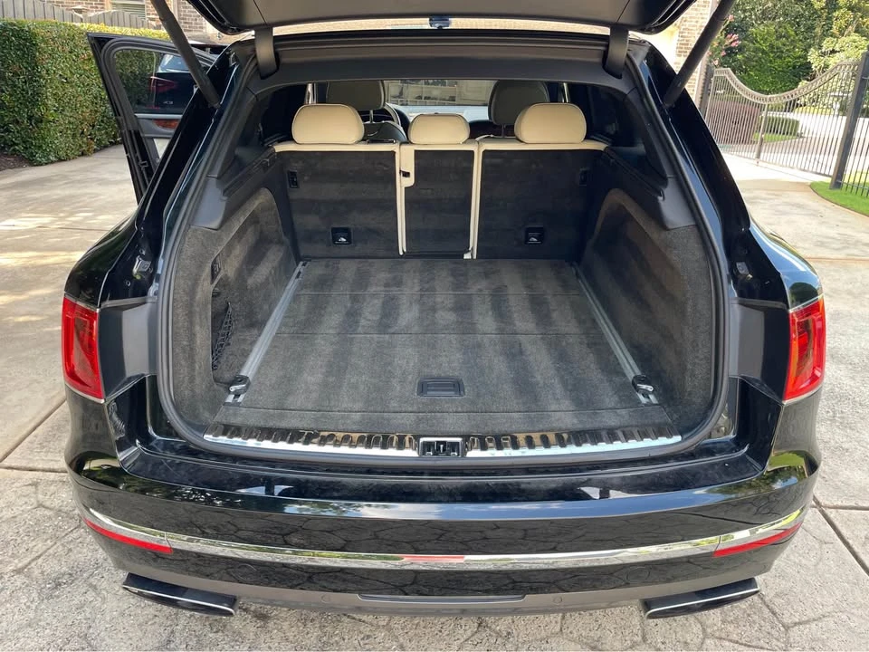 2018 Bentley Bentayga - Image 9 of 13