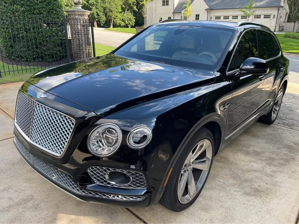 2018 Bentley Bentayga - Image 2 of 13