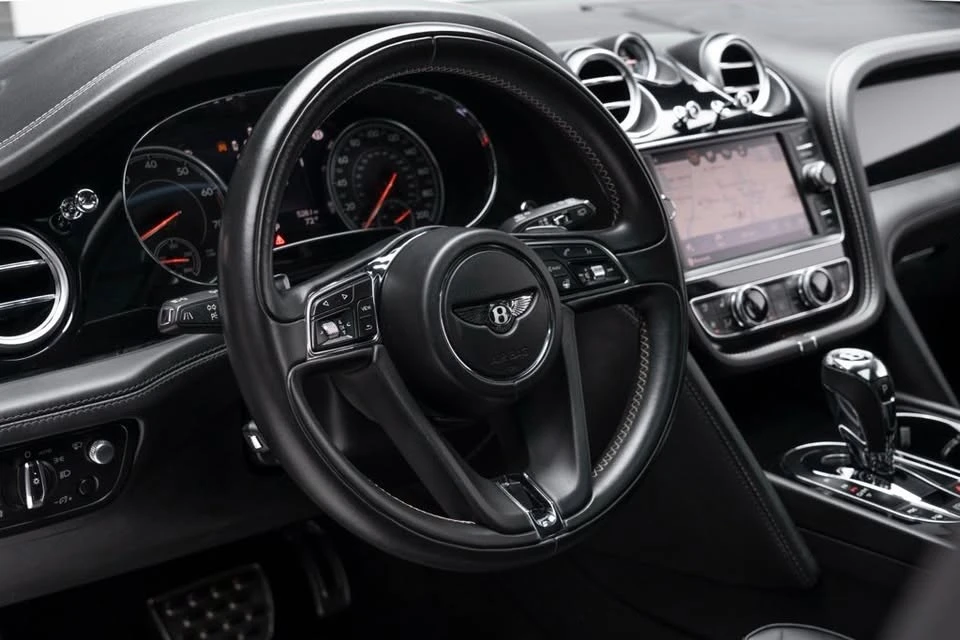 2018 Bentley Bentayga - Image 7 of 18