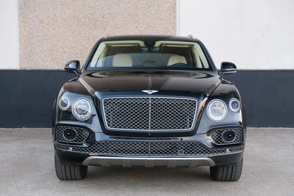 2018 Bentley Bentayga - Image 2 of 20