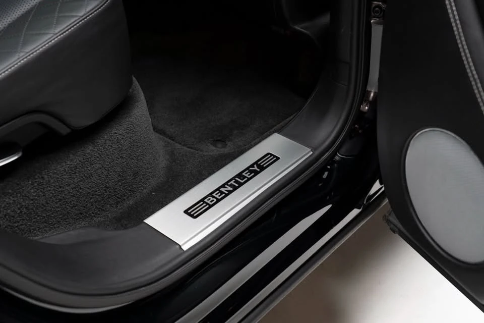 2018 Bentley Bentayga - Image 17 of 18