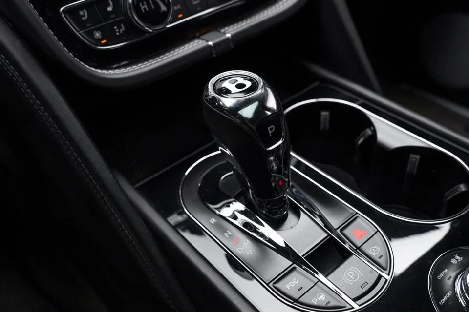 2018 Bentley Bentayga - Image 14 of 18