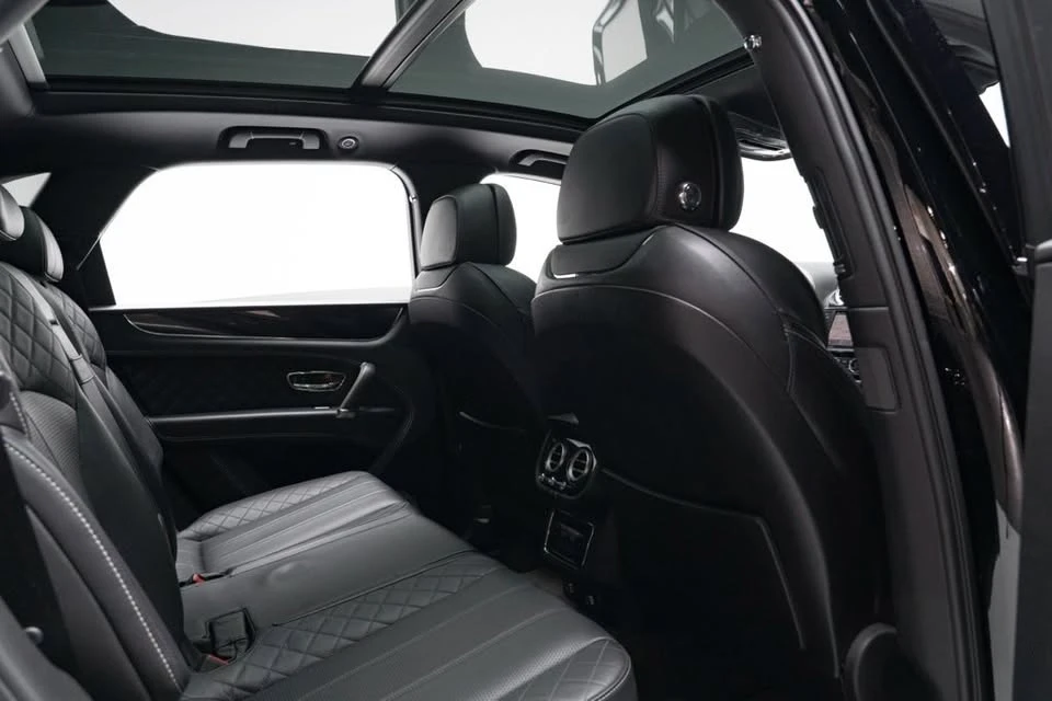 2018 Bentley Bentayga - Image 18 of 18