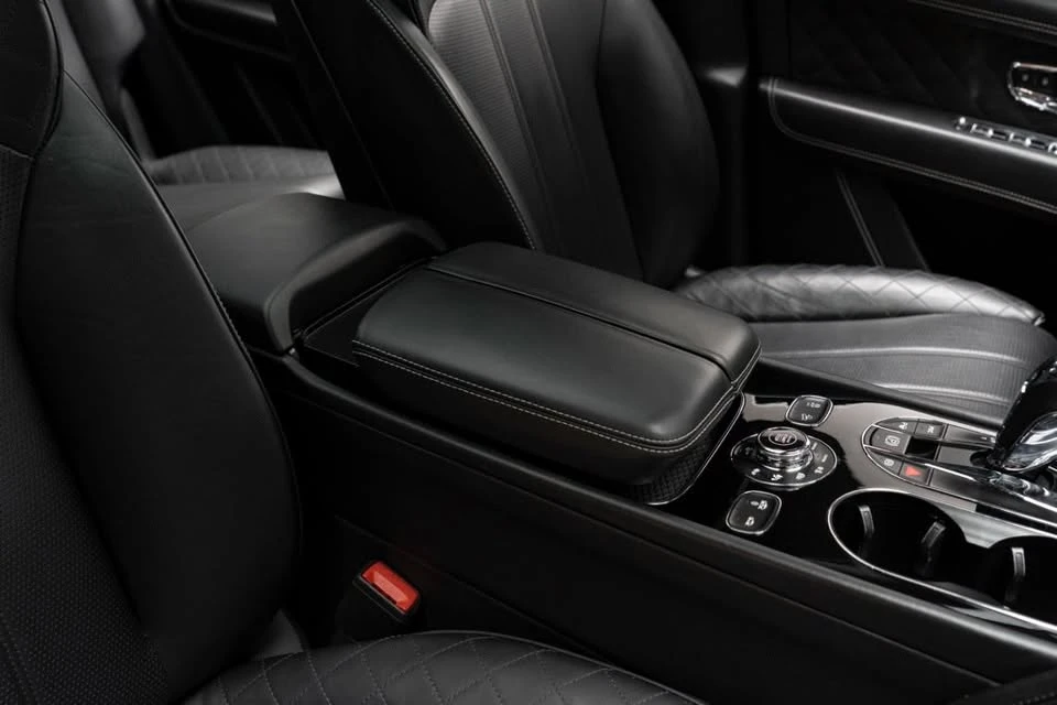 2018 Bentley Bentayga - Image 16 of 18