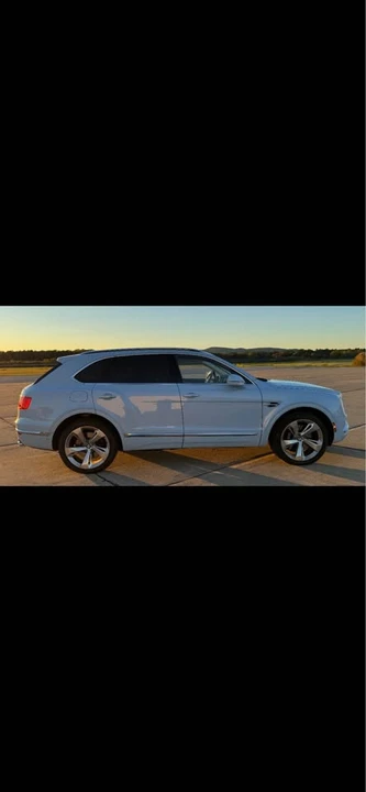 2018 Bentley Bentayga - Image 3 of 11