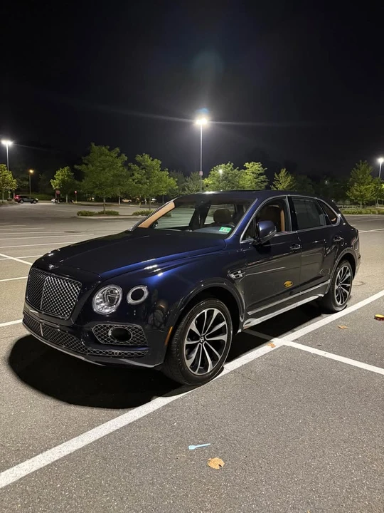 2018 Bentley Bentayga - Image 4 of 9