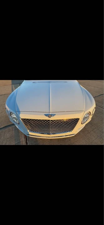 2018 Bentley Bentayga - Image 4 of 11